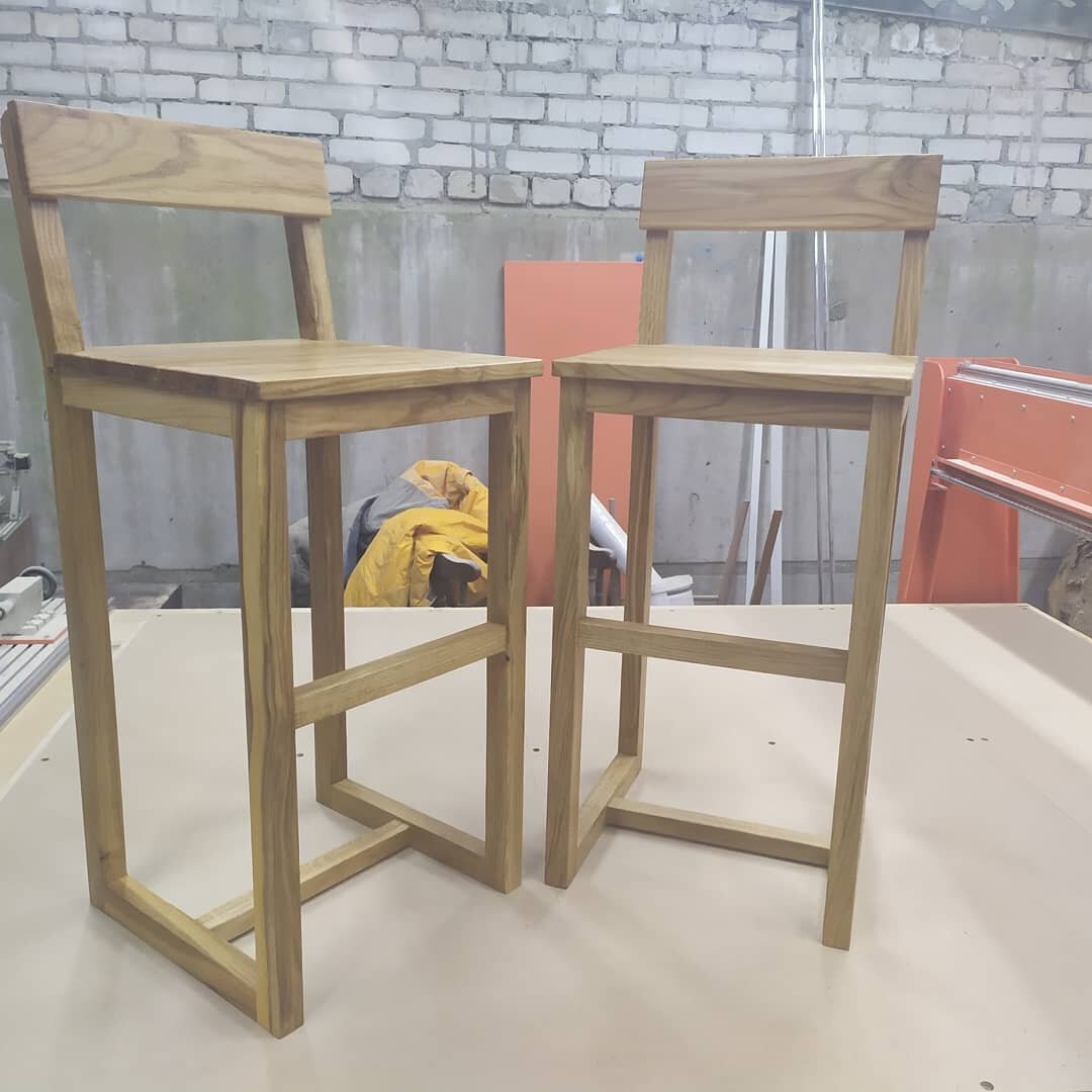 те же барные стульчики, мастерская EcoARTwood