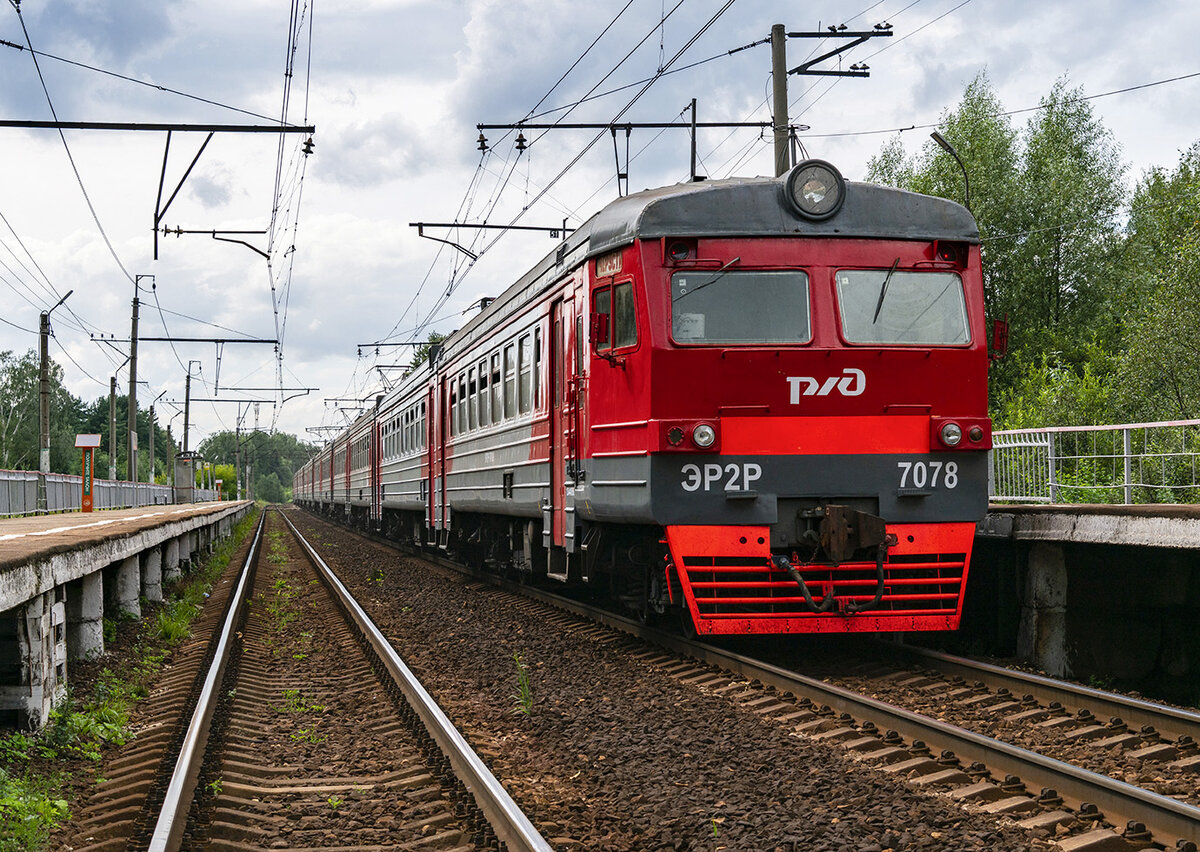 Эп2дм. Электричка р22. Шатура Москва.