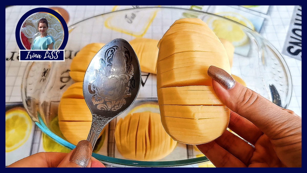 С помощью обычной ложки вы легко сделаете такую картошку - Картошка-гармошка со специями в духовке – Лайфхаки советы для кухни – Рецепт запеченной картошки целиком пошагово