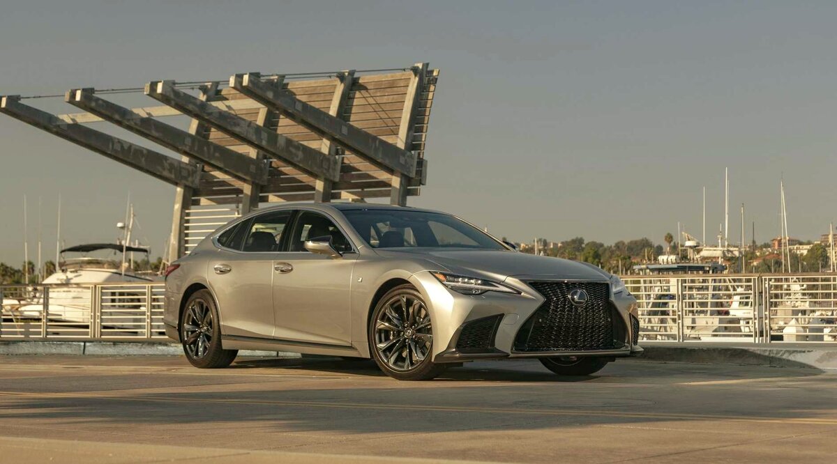 Lexus LS 2022 года, незначительные изменения