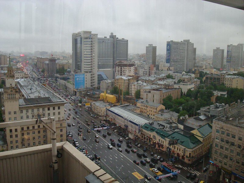 В дождь в любом городе грустно (Москва) (фото: turbomilk).