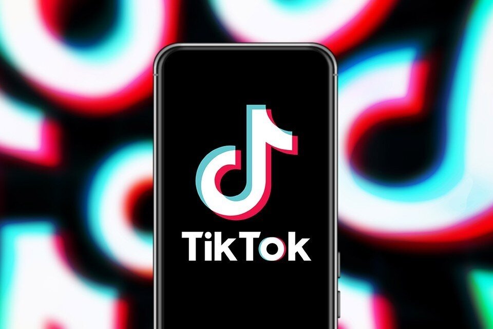     Сбой в работе TikTok произошел 10 марта 2022  Shutterstock