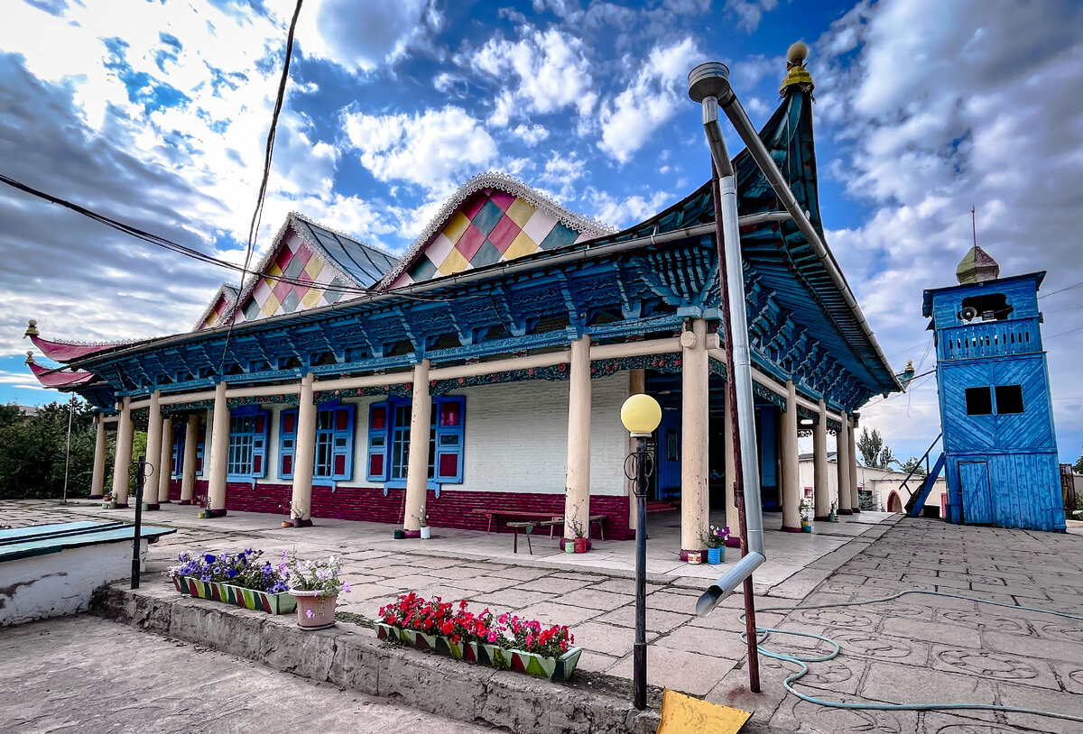 Дунганская мечеть в Караколе была построена в 1910 г. Фото автора