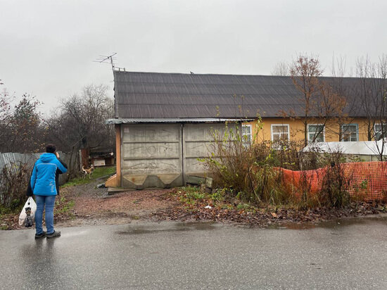     Нечистоты из дома могут попадать в Неву. Фото автора