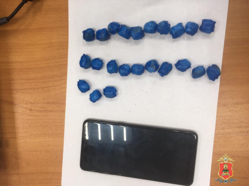 В Твери задержан московский наркокурьер с 23 свертками героина