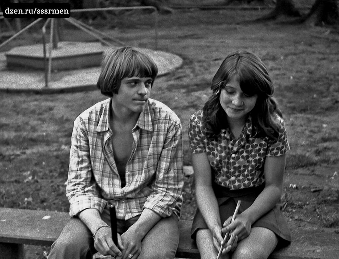 Жить без регистрации в СССР был дурным тоном и можно было нарваться на проблемы. 