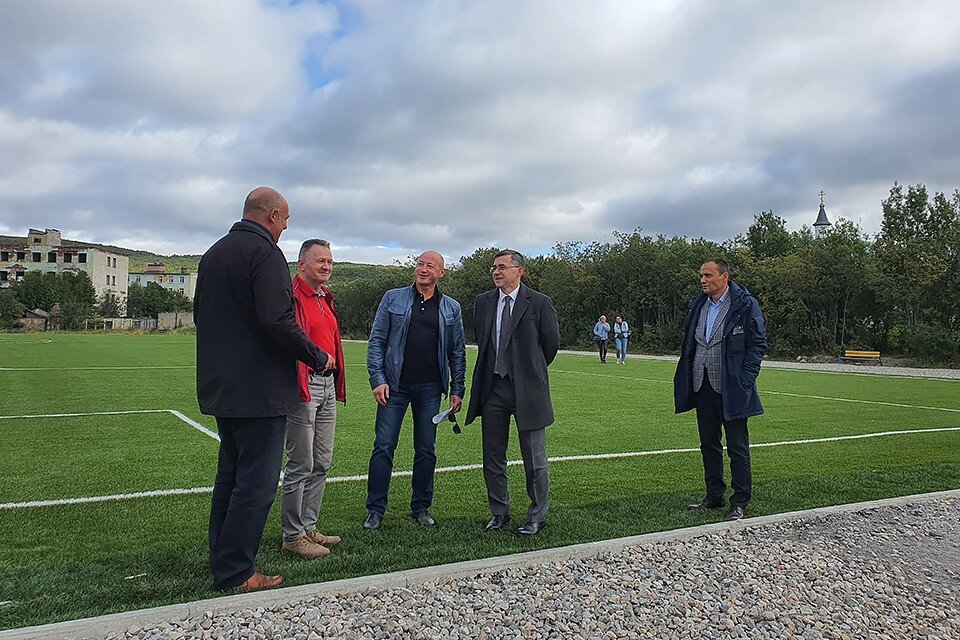    Готовность учреждения после ремонтных работ проверил глава Мурманска Игорь Морарь. Наталья ЛОБАНОВА