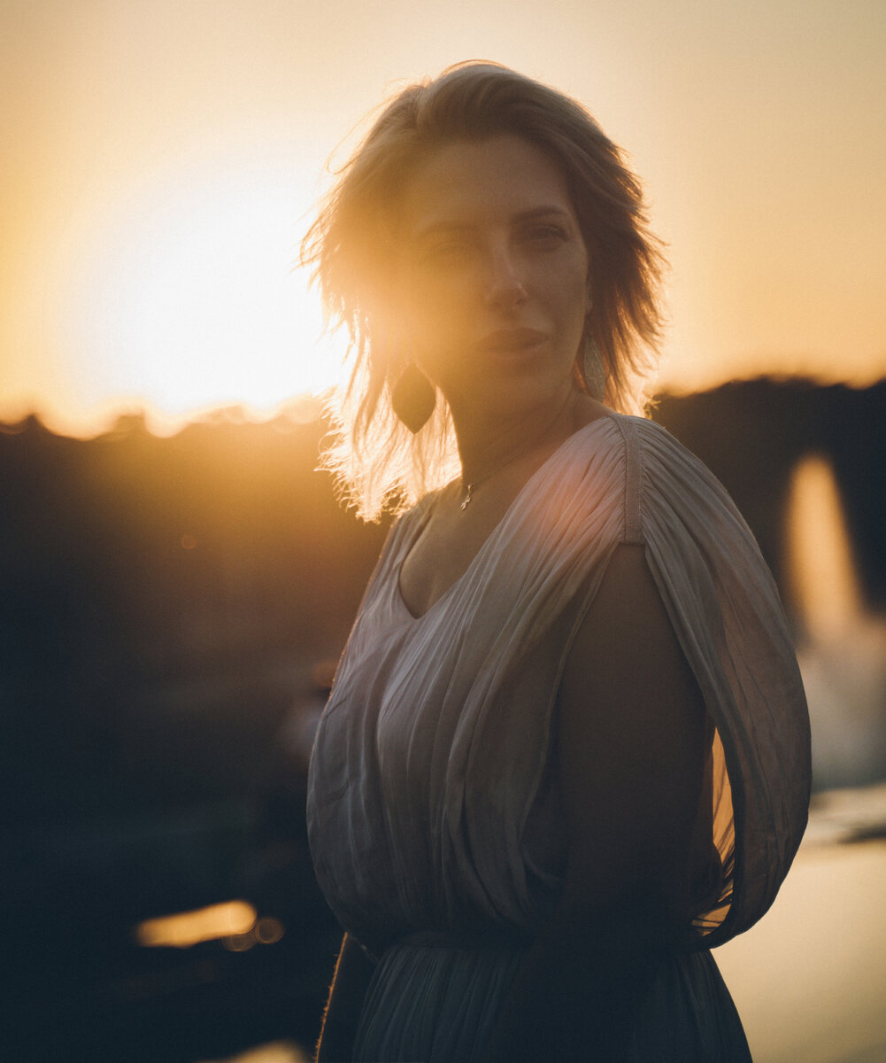 ответственный человек. социальная ответственность подростка. сожаление о прошлом. человек не оправдывает ожидания. мужественный поступок.