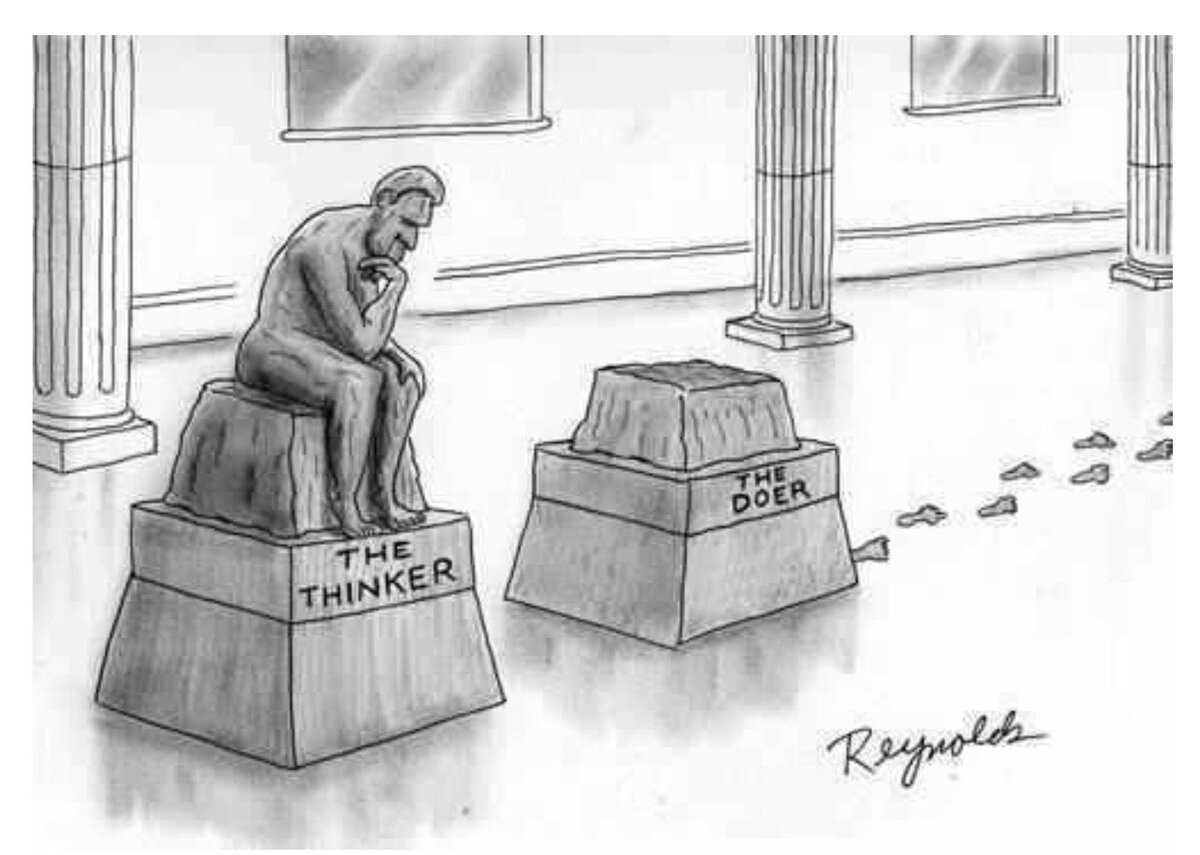 Пока перфекционист думает, как сделать идеально, кто-то уже сбегал и сделал. Может, средненько, но сделал.