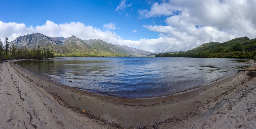 Панорама озера Малое Леприндо