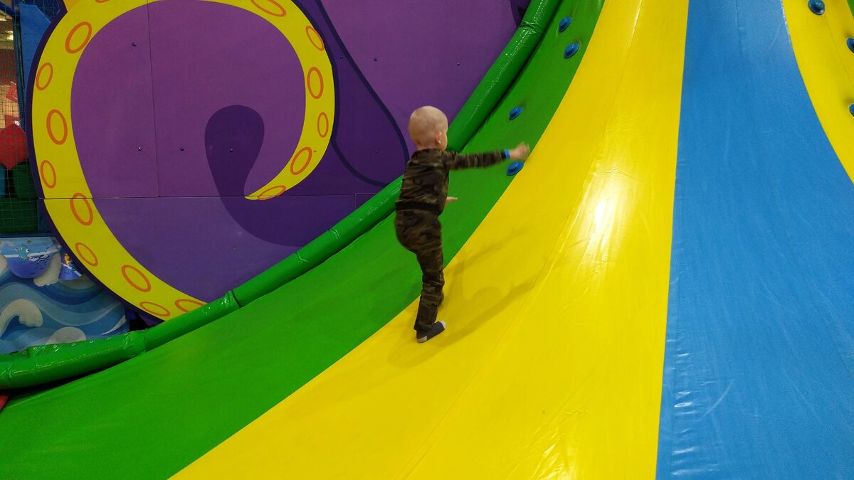                                  Детские площадки - это не только развлечение