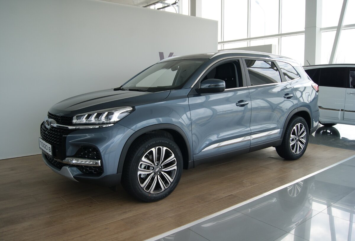 Chery tiggo max. Chery Tiggo 8 Pro серый. Чери Тигго 8 серый цвет. Chery Tiggo 2022 серый. Чери Тигго 7 про серый.