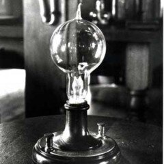 Электрическая свеча Яблочкова