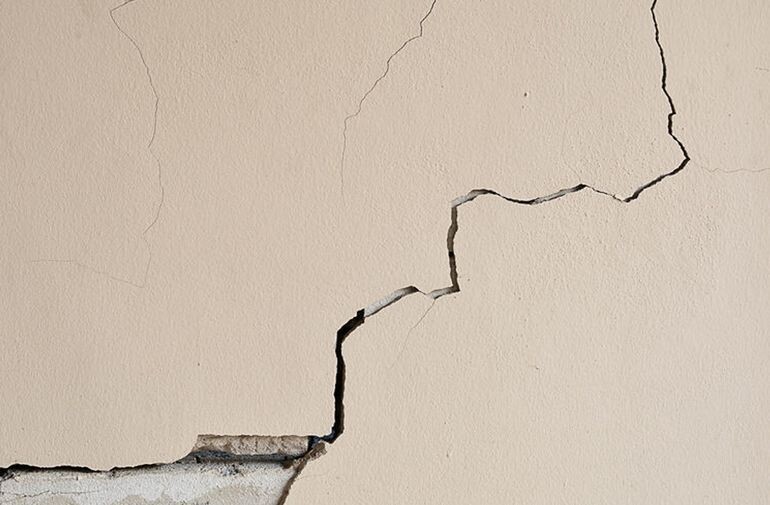 дефект стен