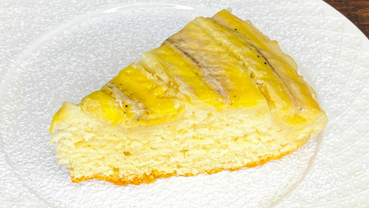 Этот чудесный банановый пирог перевертыш готовится очень просто и конечно же получается очень вкусным.
Ингредиенты:
1. Мука - 250 гр.
2. Куриное яйцо - 1 шт.-2