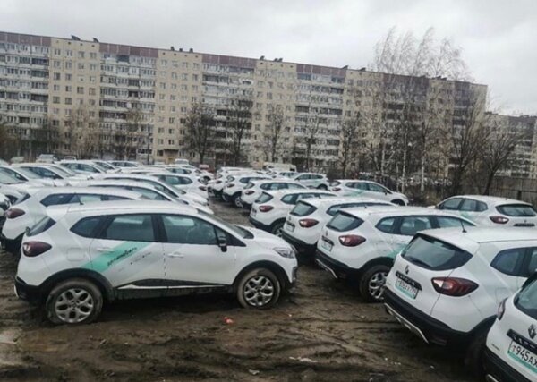 Фото: vk.com/podslushano_carsharing, vk.com/unreleased_dtp