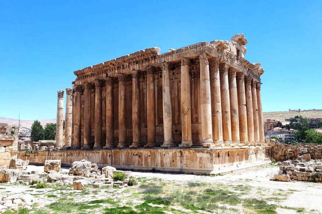 Фото взято с сайта: https://putidorogi-nn.ru/100-chudes-sveta/92-baalbek-v-livane 