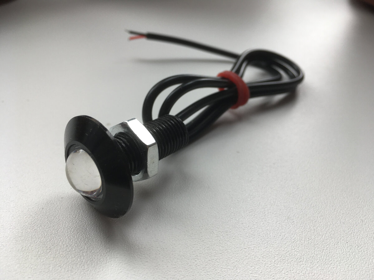 Корпус одиночного светодиода для ДХО (для примера). 