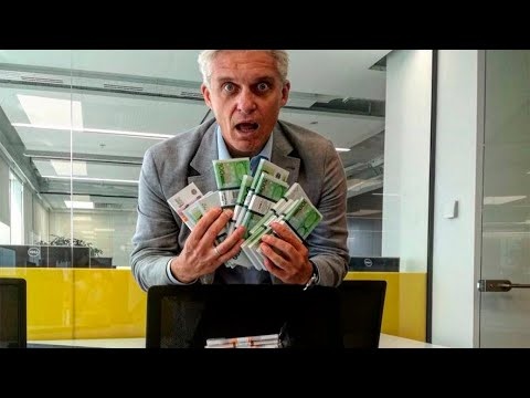 - Куда же мне девать все это бабло? 
- Минюст США уже знает