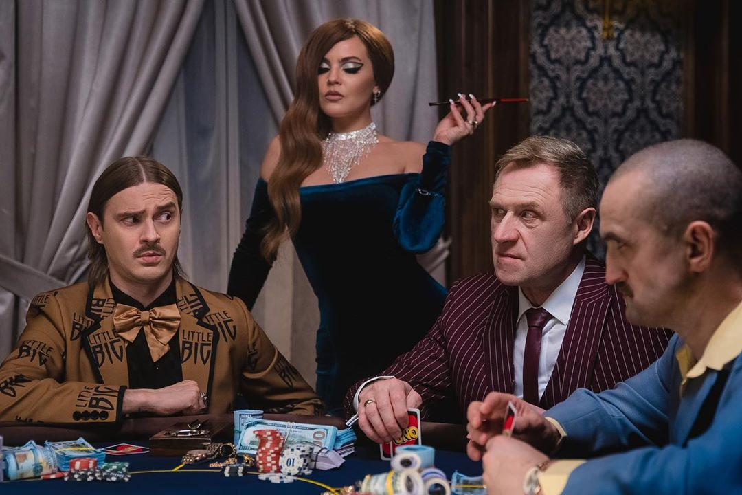 Кадр из клипа Little Big - Hypnodancer