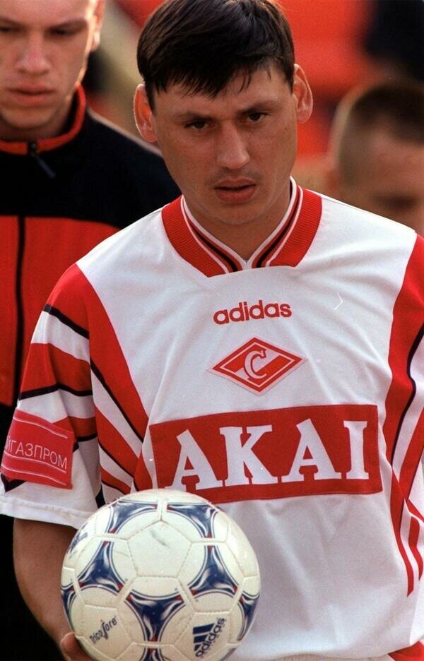 цымбаларь футболист