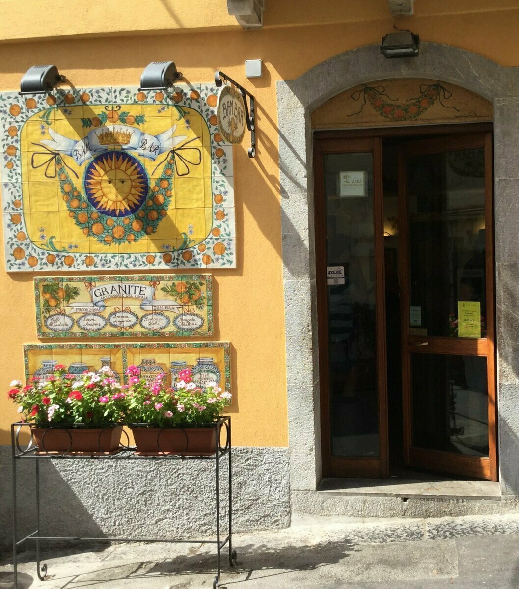 Кофейня в городе Таормина, Сицилия