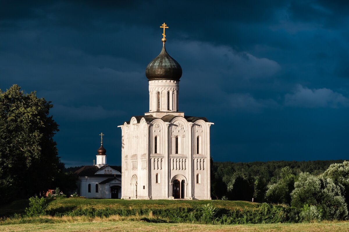 Собор с одним куполом
