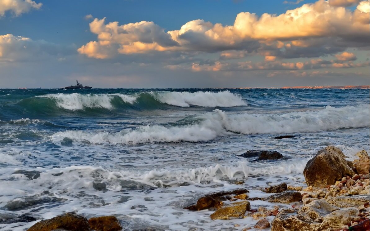 Прибой Азовское море