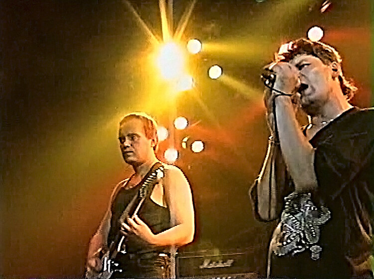 Концерт в г. Москва 05.07.1996 г., съёмка первой видеокамерой (скриншот)