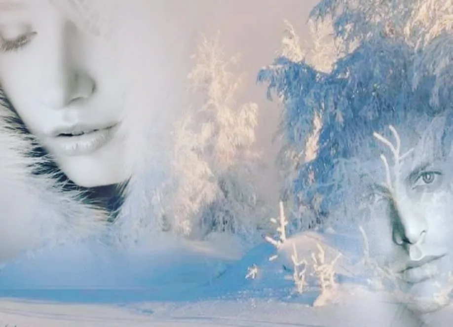Глубокая ночь метель. Метель. Женщина в метель. Портрет на фоне зимнего пейзажа. Холодная Снежная зима.