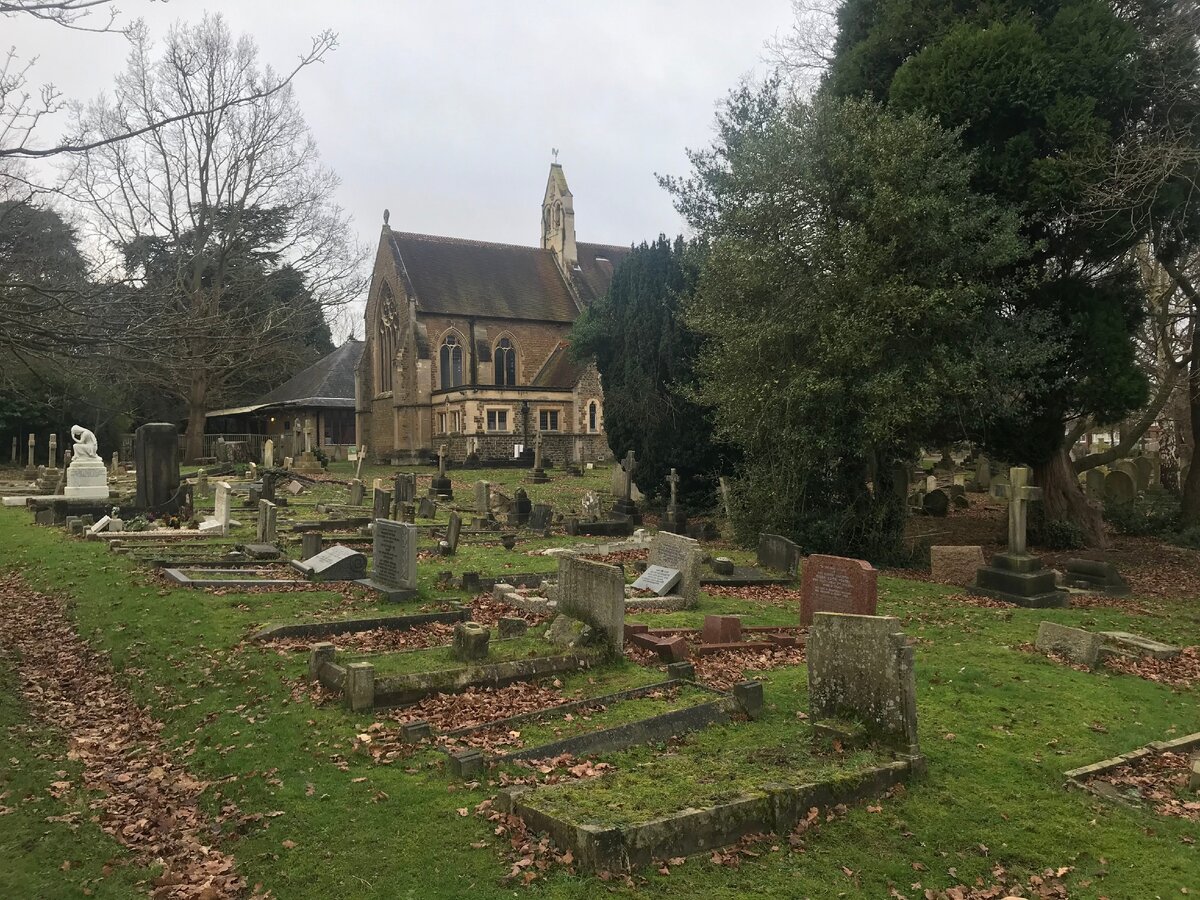 Long Ditton Cemetery