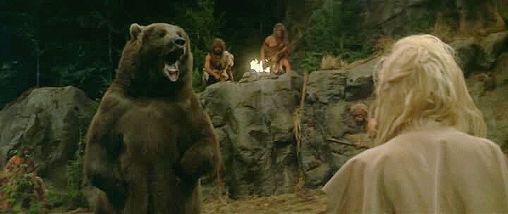 кадр из фильма "Медведь"