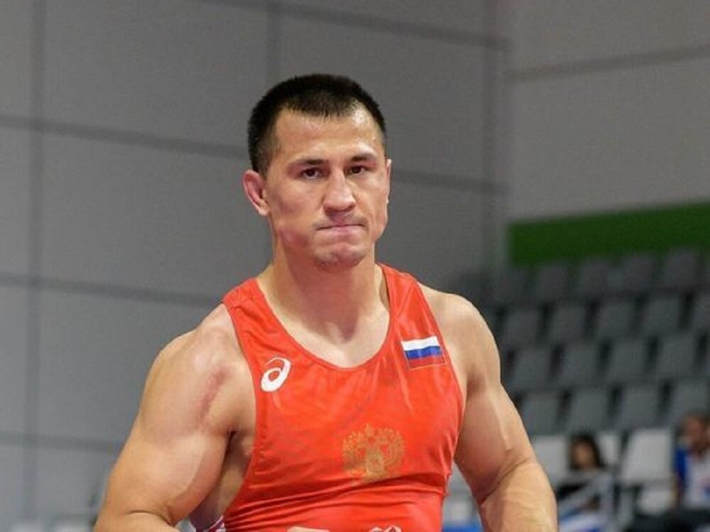 Садыков борец
