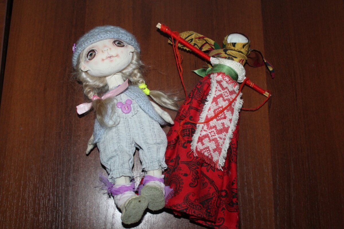 Куклы ручной работы.