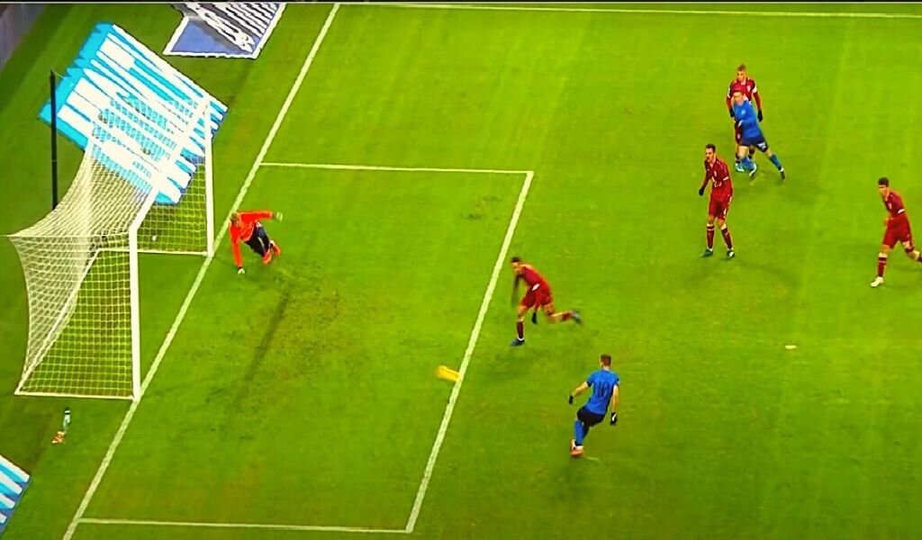 Минаев открывает счет