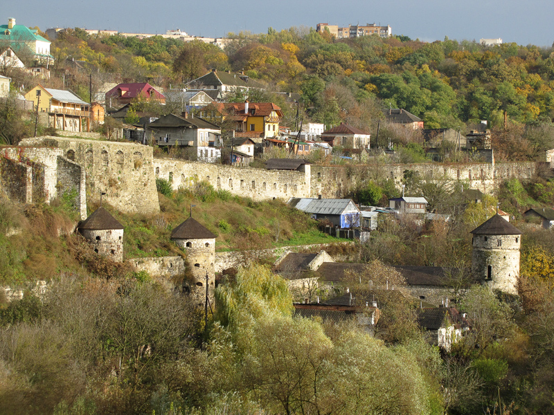 Село каменец. Каменец-подольский хмельницкая область. Кам янець-подільська фортеця башта ковпак. Храм пресвятой троицы (каменец-подольский). Парк каменец-подольский.