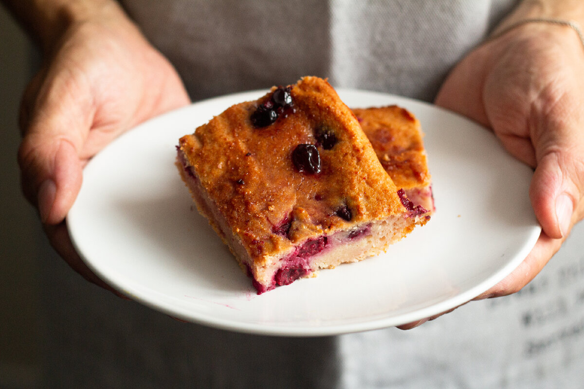 пирог с творогом и ягодами