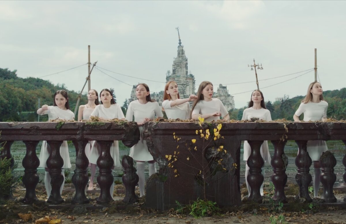 Евгения дмитриева 2 холма. Два холма певица ракушечка. Два холма певица. Два холма сериал. Анна снаткина два холма.