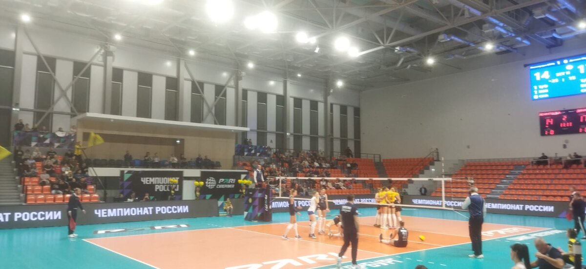 Блок хозяев порой выглядел очень грозно