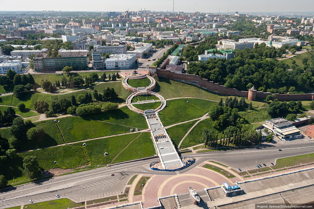 Вид с вертолёта Нижнего