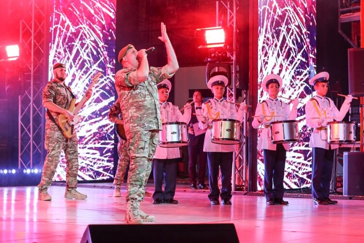 Конкурс патриотической песни родники. Военно патриотический фестиваль. Всероссийский конкурс патриотической песни. Конкурс патриотической песни родники. Оркестр росгвардии.