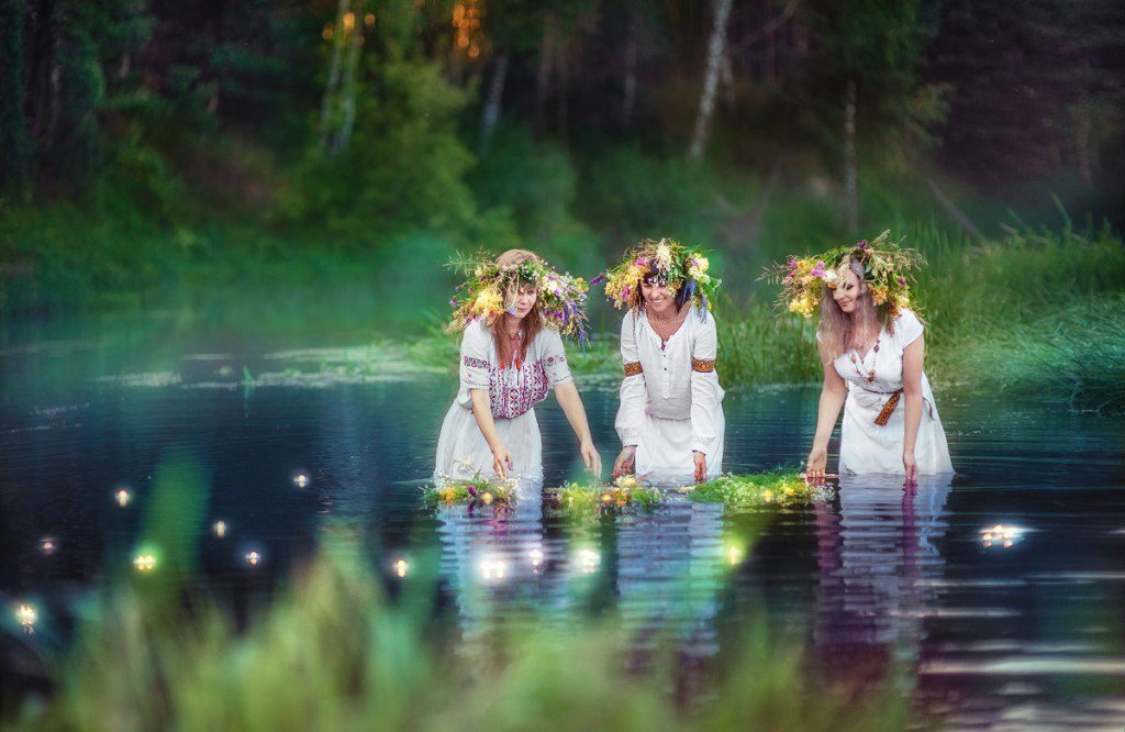 Праздник Ивана Купала принято отмечать не только в России, но и в Польше, Украине, Белоруссии, странах Прибалтики. 