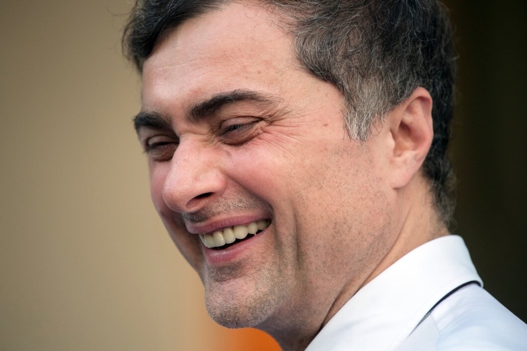 Сурков москва