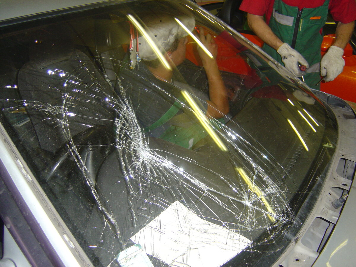 Стекло требующее замены