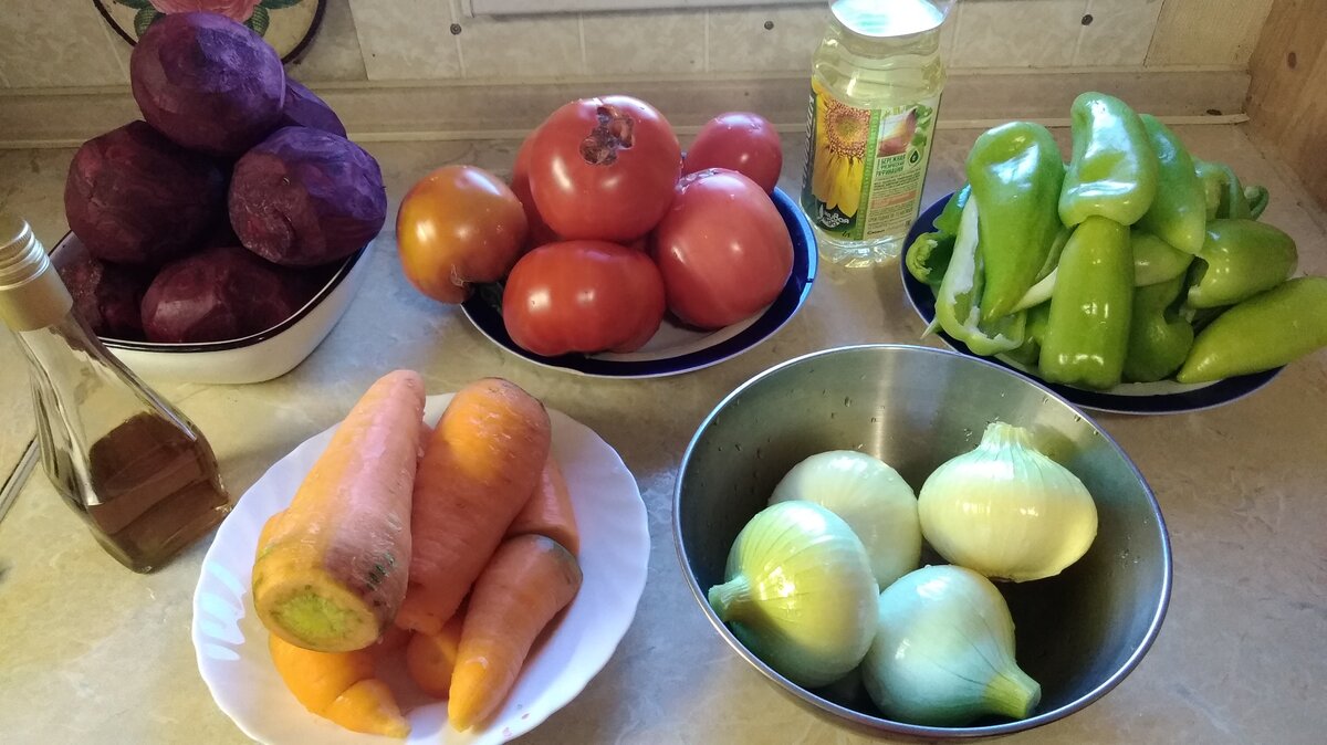 Все овощи со своего огорода.