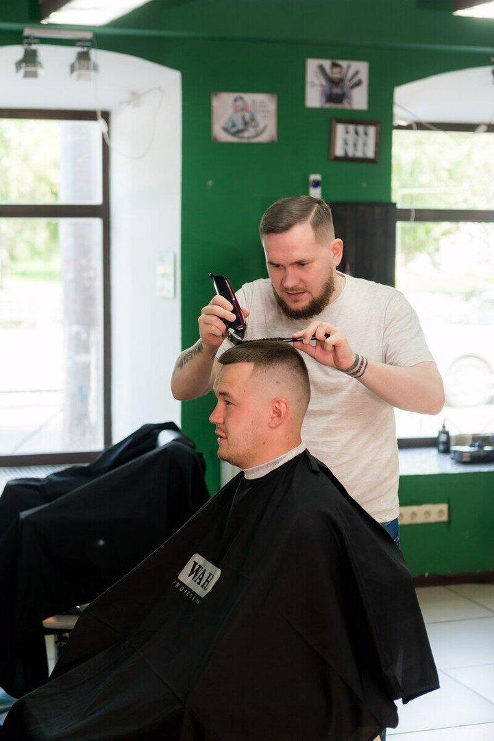 Барбер Андрей.