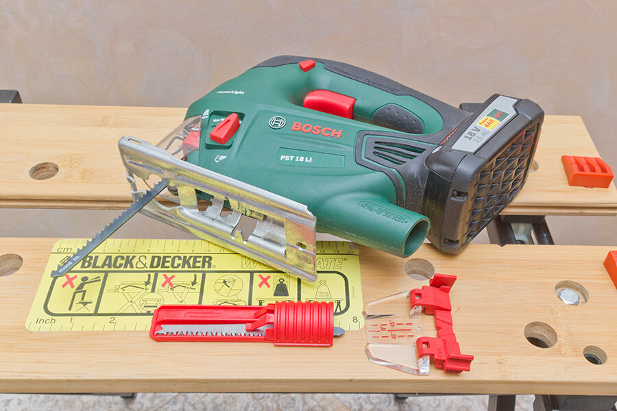 Аккумуляторный лобзик Bosch PST 18 LI. (Источник: фото автора)