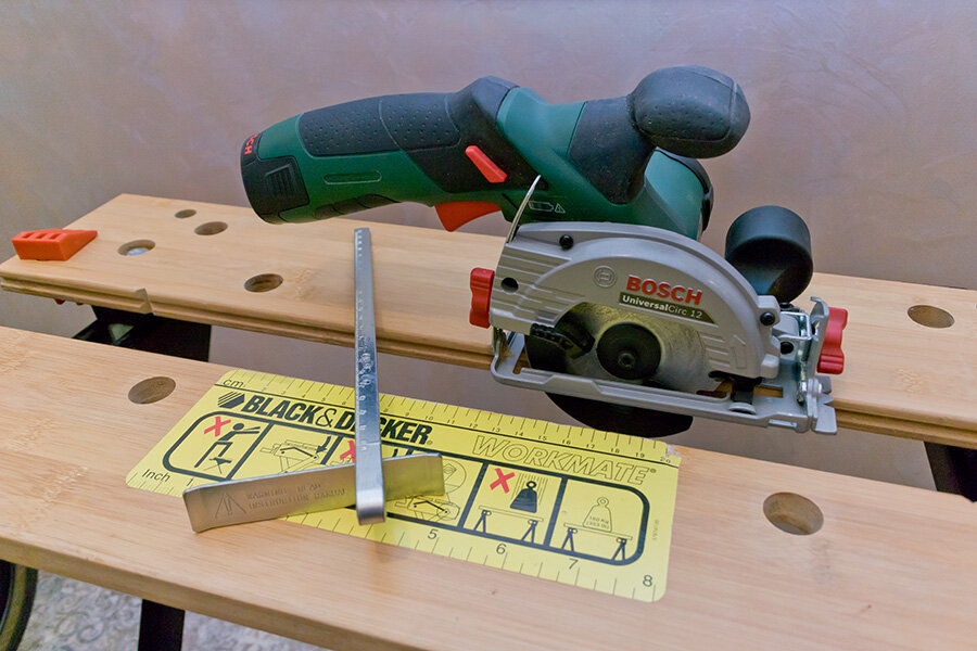 Аккумуляторная циркулярная пила Bosch UniversalCirc 12. (Источник: фото автора)