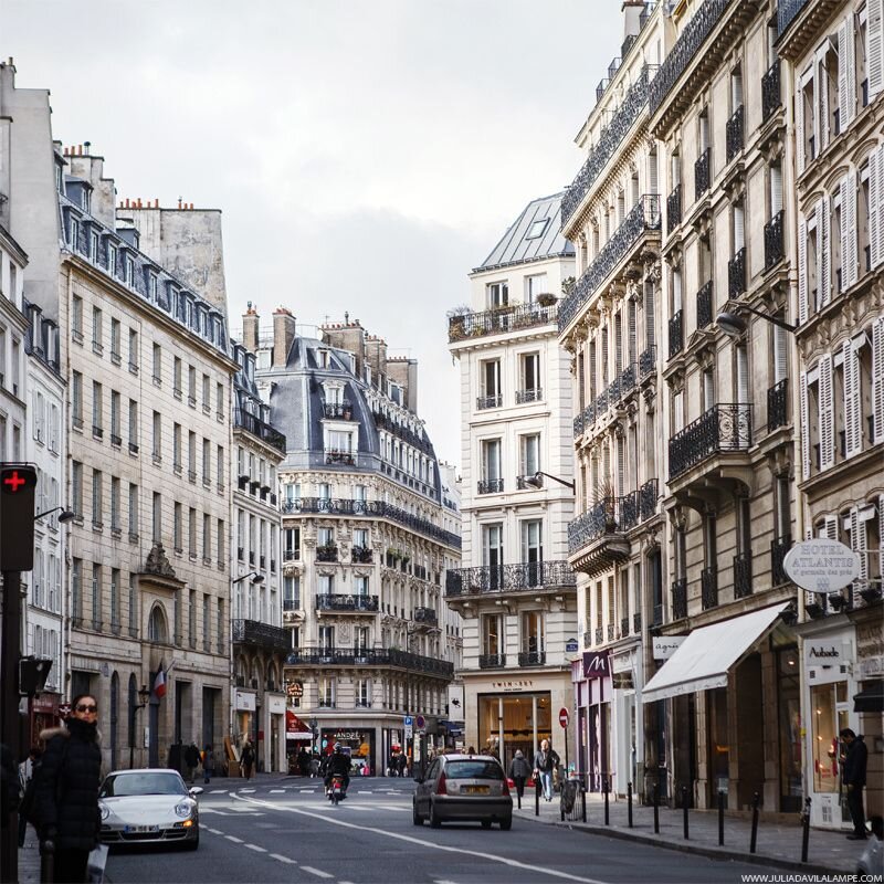 Типичная парижская улица