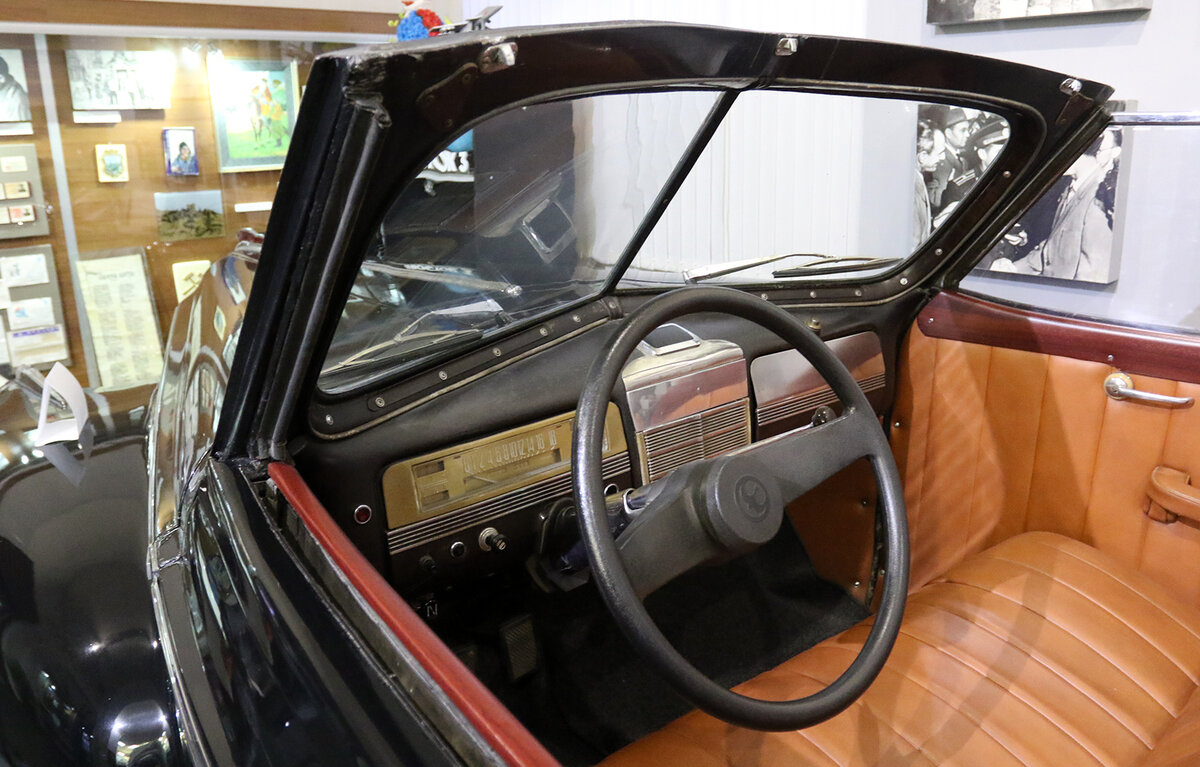 ЗиС-110 госномер 00-01чуа был восстановлен и установлен в музее